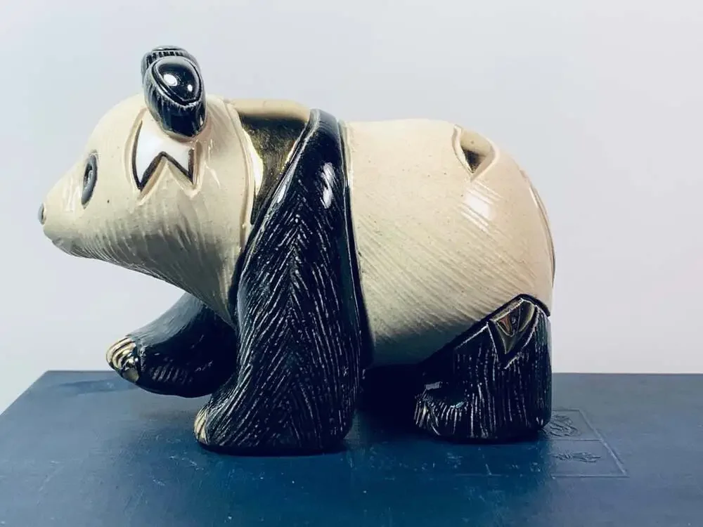 Panda Figurine Statue De Rosa Rinconada